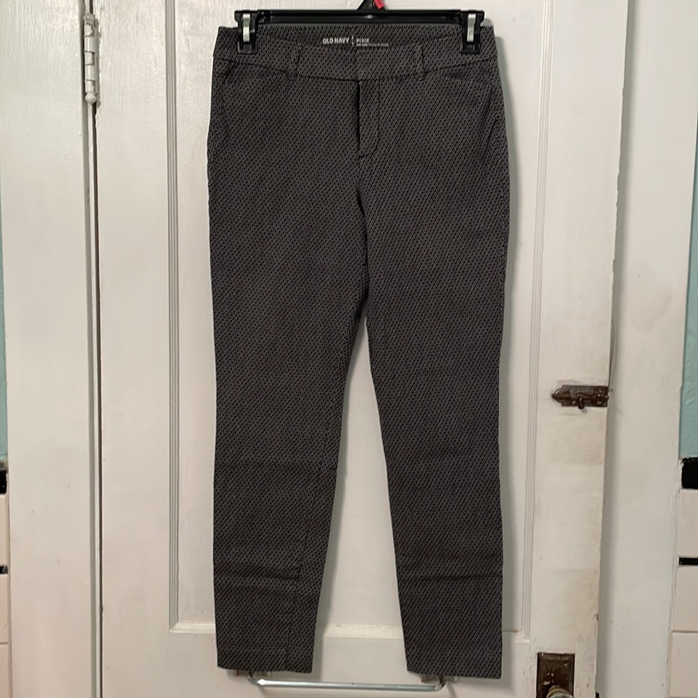 Old Navy Pixie Pant 8 Tall
